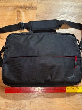 Lenovo ThinkPad Essential Top Load Laptop Bag Black 15.6" Black W/ Strap College